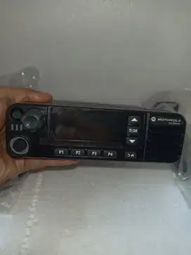 Rig Motorola Mototrbo XIR M8668 UHF