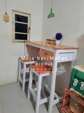 Set meja makan bar bahan kayu sungkai