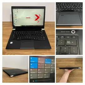 Toshiba portege X30D super slim ultrabook premium core i7 8gb 256GB