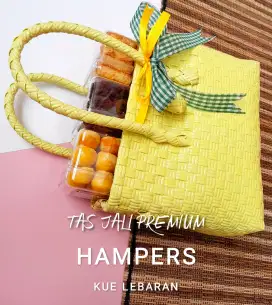 HAMPERS KUE KERING DENGAN TAS ANYAMAN JALI PREMIUM