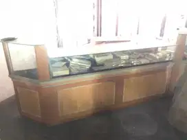 Meja etalase  display