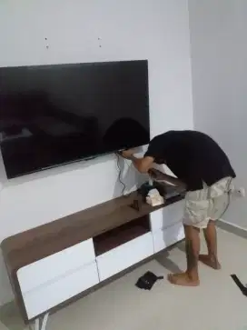 Breket tv lcd/led 19-43 free install