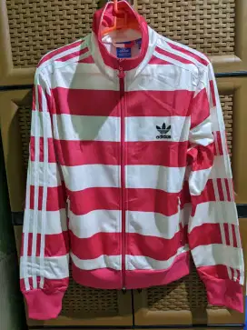 Jaket Adidas firebird ex kado (belum pernah dipakai)