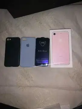 Dijual dus+case+tempered glass bekas iphone 7