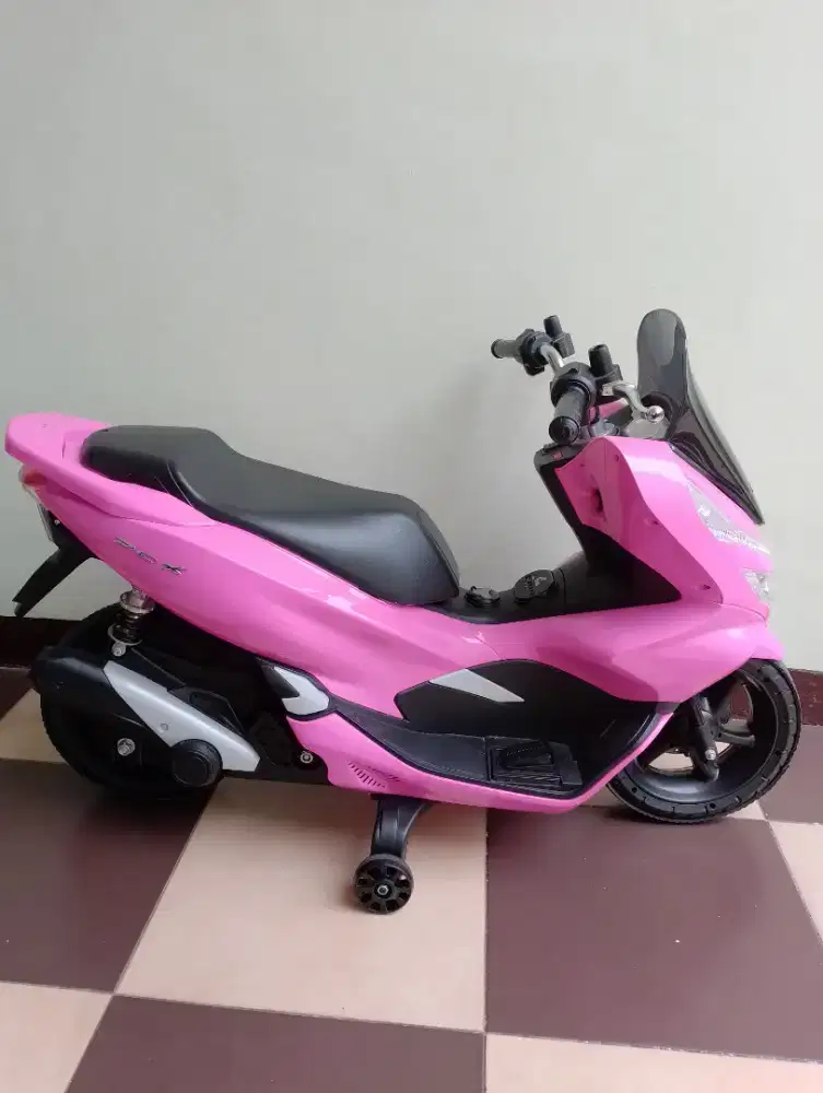 Motor aki anak pcx besar aki mati, tinggal ganti aki