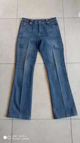 Celana jeans lingkar pinggang +/-72cm