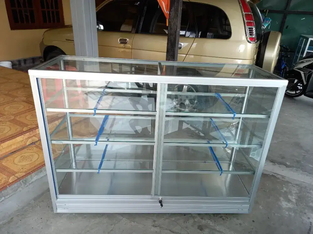 Etalase toko kelontong panjang 1,5 meter + roda