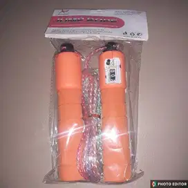 Tali skipping dengan counter jump rope Lompat tali