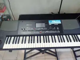 Keyboard KORG PA 300