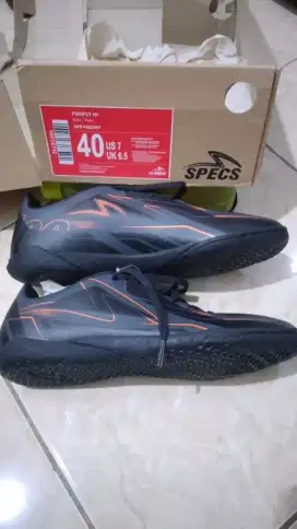 Dijual sepatu futsal Specs msh baru