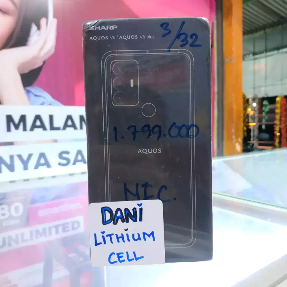 SHARP Aquos V6 4/64gb PROMO HP MURAH