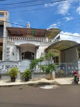 Rumah bagus, 10x18, jalan luas di Citra Garden 2