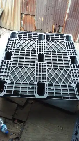 Palet plastik second uk 120x100