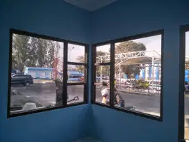 Kusen aluminium pintu jendela dan kaca