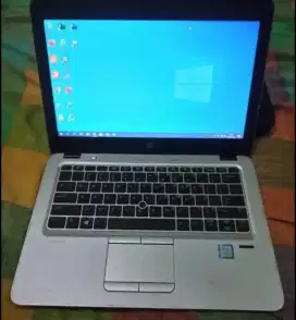 LAPTOP HP ELITEBOOK 820 G4 CORE i5 gen 7 Ram 8Gb SSD 256GB murah mulus
