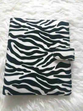 Agenda kantor note book hand book beludru motif animal print zebra