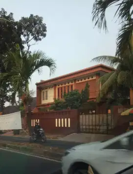 jual rmh u/usaha di BSD serpong tangsel, di jln raya blvd-ijin  usaha