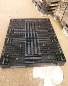 Jual beli palet plastik berbagai macam UK
