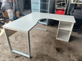 Meja L - meja sudut - meja lengkung