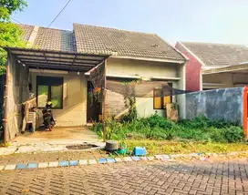 RUMAH MURAH LUAS 180 DI KAHURIPAN SIDOARJO BLOK TERDEPAN