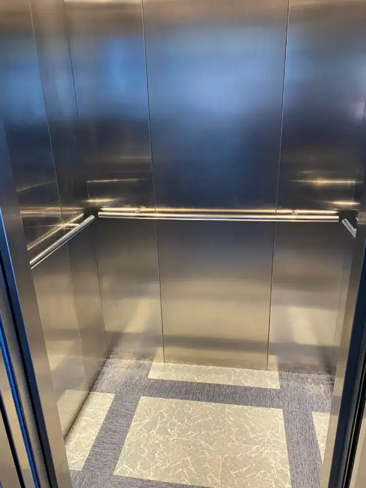 Llift passengger modern