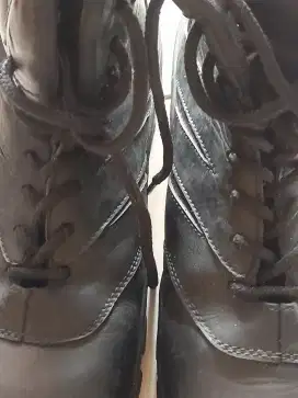Sepatu Boots Pria