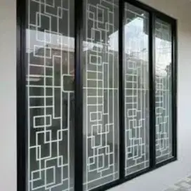 Spesialis pekerjaan pembuatan teralis