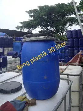 Jual beli tong plastik, drum besi ember dan jeriken berbagai ukuran