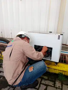 Service AC, Cuci AC, Kulkas, Mesin Cuci