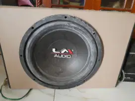 Sub woofer dan power amplifier mobil