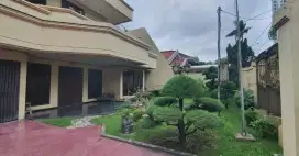 DIJUAL RUMAH KLASIK RAYA KERTAJAYA STRATEGIS KOMERSIAL AREA