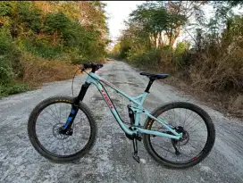 TREK Remedy 7 powder blue