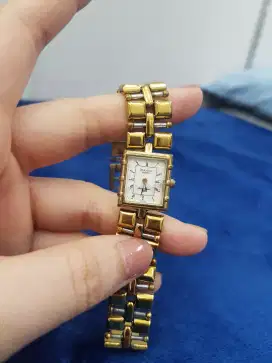Jam tangan bulova minus kaca retak