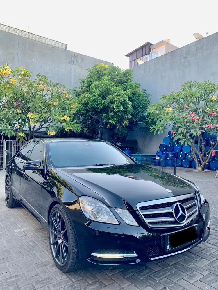 Mercedes Benz E 300