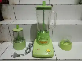 Blender 3 in 1 Merk Miyako Seri 3 Warna Hijau (Anti Pecah)