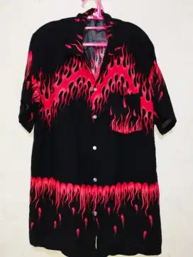 Kemeja Motif Api