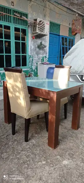 DIJUAL 2 PCS KURSI