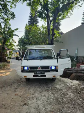 Dijula mobil L 300 Pick Up, Diesel