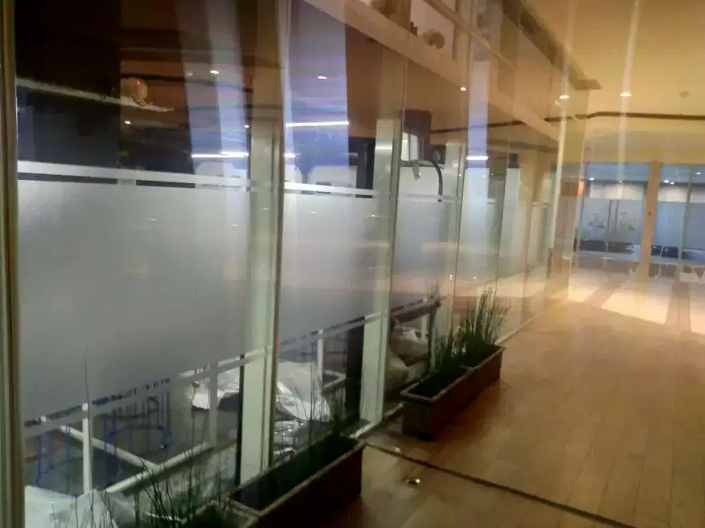 Sedia pasang wallpaper 3D bermotif