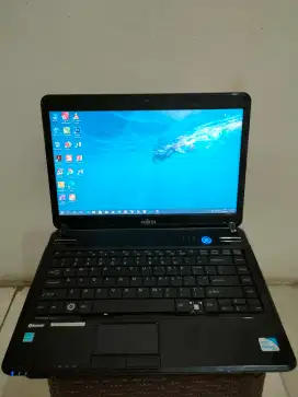 JUAL CEPAT Notebook Laptop Fujitsu Lifebook LH531