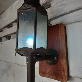 Lampu Dinding Kuno