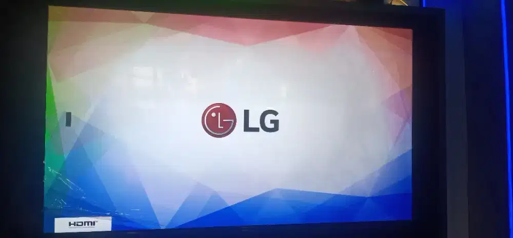 LG75in,65in,55in smart tv 4k uhd