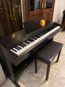 Piano Yamaha Arius Clavinova DGX Electone
