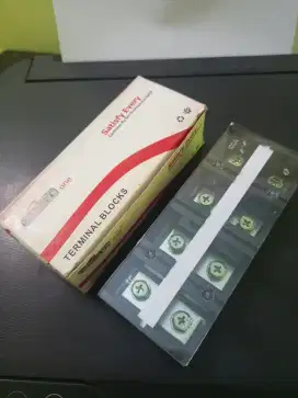 Terminal Block 100A 4P