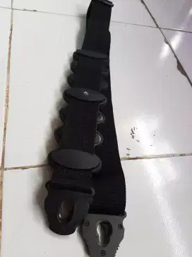 Strap planet waves lock