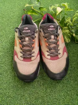 Sepatu Outdoor Eider