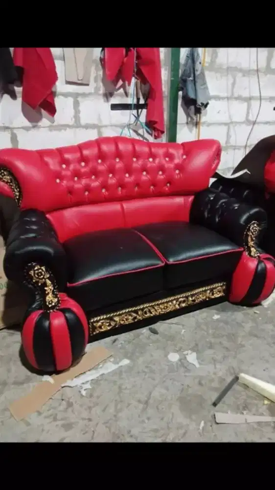 OBRAL...Sofa Gajah/Raja Kancing 3.2.1 + Meja